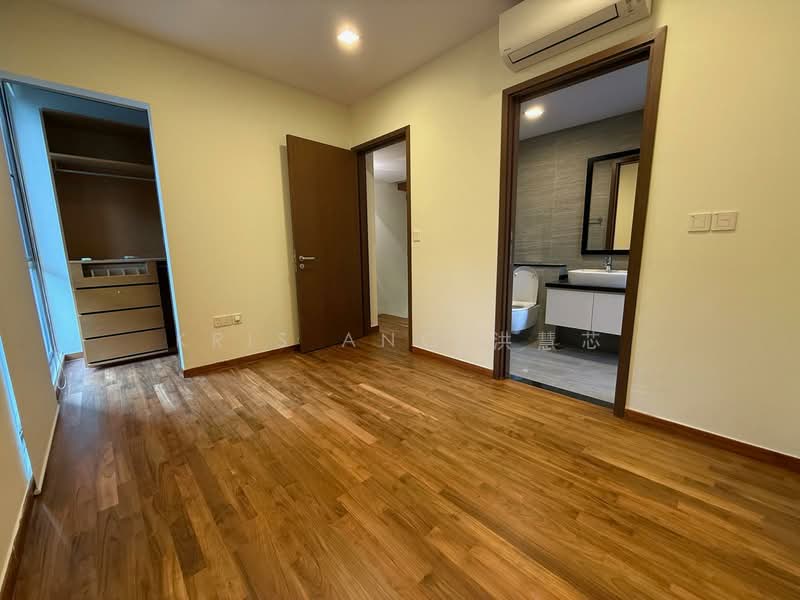 Shamrock Villas, Namly Place, 5 Bedrooms, 6,340 sqft, Detached House For Rent, by Kris Ang 洪慧芯, 500141800 - Bedroom - PropertyGuru.com.sg