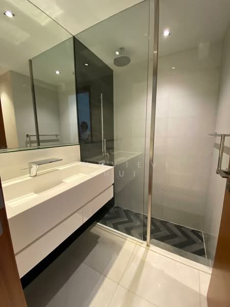 Altez, 16 Enggor Street, 2 Bedrooms, 1,109 sqft, Condominium For Sale, by Genevieve Chui, 500141819 - Bathroom - PropertyGuru.com.sg