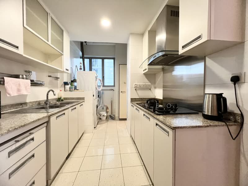 Blue Horizon, 21 West Coast Crescent, 2 Bedrooms, 904 sqft, Condominium For Rent, by Esther Teo, 500141830 - Kitchen - PropertyGuru.com.sg