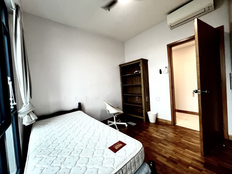 Blue Horizon, 21 West Coast Crescent, 2 Bedrooms, 904 sqft, Condominium For Rent, by Esther Teo, 500141830 - Bedroom - PropertyGuru.com.sg