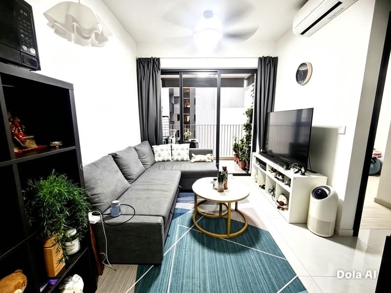 Riverfront Residences, 57 Hougang Avenue 7, 2 Bedrooms, 614 sqft, Condominium For Sale, by Gilbert Chong, 500141850 - Living Room - PropertyGuru.com.sg