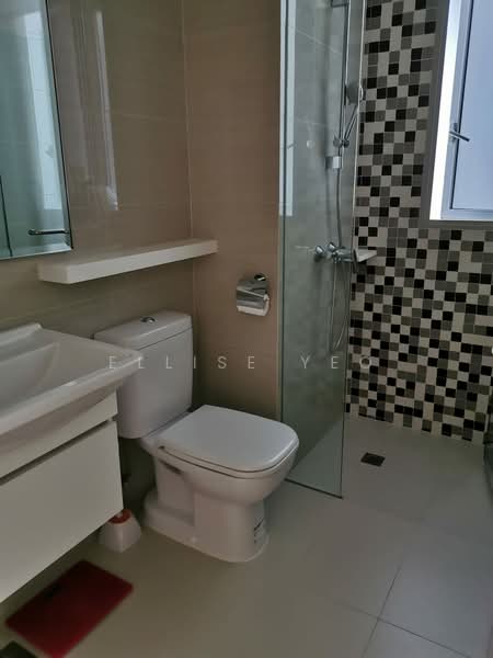 Sea Esta, 20 Pasir Ris Link, 2 Bedrooms, 818 sqft, Condominium For Sale, by Ellise Yeo, 500141851 - Bathroom - PropertyGuru.com.sg