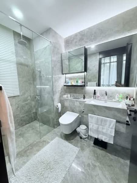 Martin Modern, 10 Martin Place, 3 Bedrooms, 1,335 sqft, Apartment For Sale, by Anthea Yeo 杨丽娇, 500141897 - Bathroom - PropertyGuru.com.sg