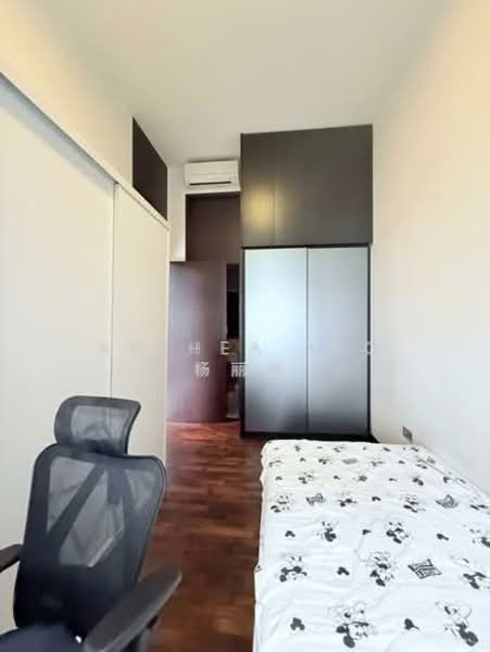 Martin Modern, 10 Martin Place, 3 Bedrooms, 1,335 sqft, Apartment For Sale, by Anthea Yeo 杨丽娇, 500141897 - Bedroom - PropertyGuru.com.sg