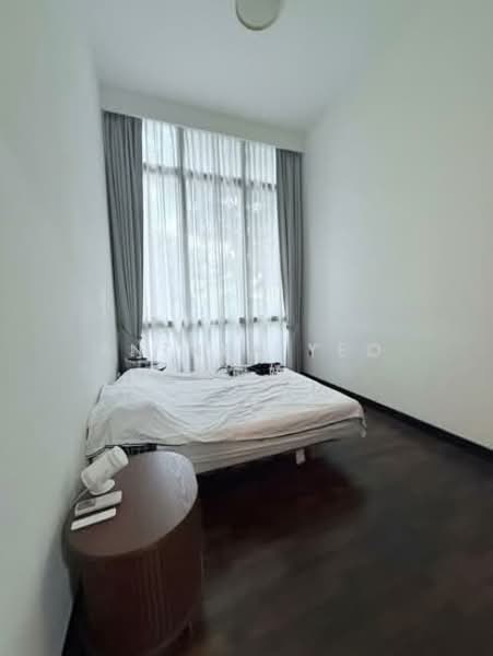 Martin Modern, 10 Martin Place, 3 Bedrooms, 1,335 sqft, Apartment For Sale, by Anthea Yeo 杨丽娇, 500141897 - Bedroom - PropertyGuru.com.sg