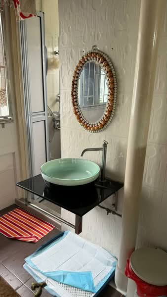 94 Geylang Bahru, 94 Geylang Bahru, Room Rental, 108 sqft, HDB Flat For Rent, by Clarissa Choh, 500141906 - Bathroom - PropertyGuru.com.sg