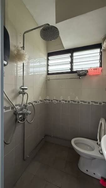 94 Geylang Bahru, 94 Geylang Bahru, Room Rental, 108 sqft, HDB Flat For Rent, by Clarissa Choh, 500141906 - Bathroom - PropertyGuru.com.sg