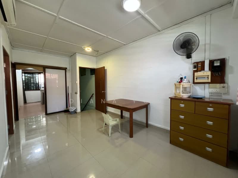 48 Tanglin Halt Road, 48 Tanglin Halt Road, 2 Bedrooms, 646 sqft, HDB Flat For Rent, by Diana Yow, 500141977 - Living Room - PropertyGuru.com.sg