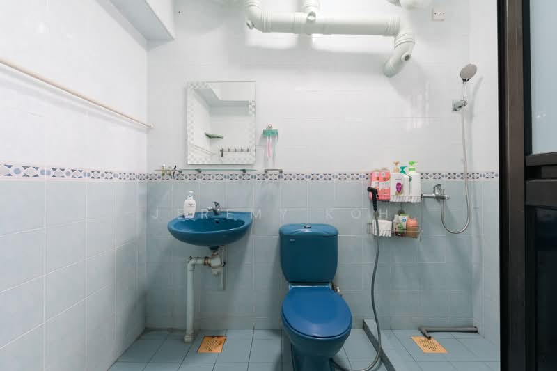 690D Choa Chu Kang Crescent, 690D Choa Chu Kang Crescent, 3 Bedrooms, 969 sqft, HDB Flat For Sale, by Jeremy Koh, 500142000 - Bathroom - PropertyGuru.com.sg