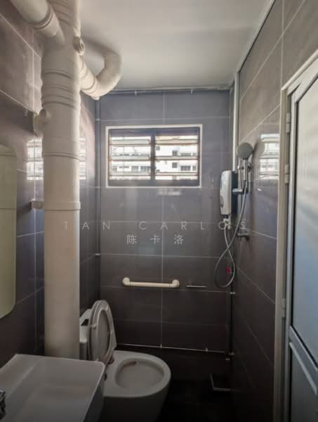 156 Simei Road, 156 Simei Road, 3 Bedrooms, 1,119 sqft, HDB Flat For Sale, by Tan Carlos 陈卡洛, 500142007 - Bathroom - PropertyGuru.com.sg