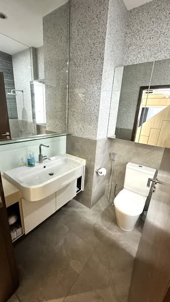 Hillsta, 68 Phoenix Road, 1 Bedroom, 538 sqft, Condominium For Sale, by Dwayne Tan, 500142015 - Bathroom - PropertyGuru.com.sg