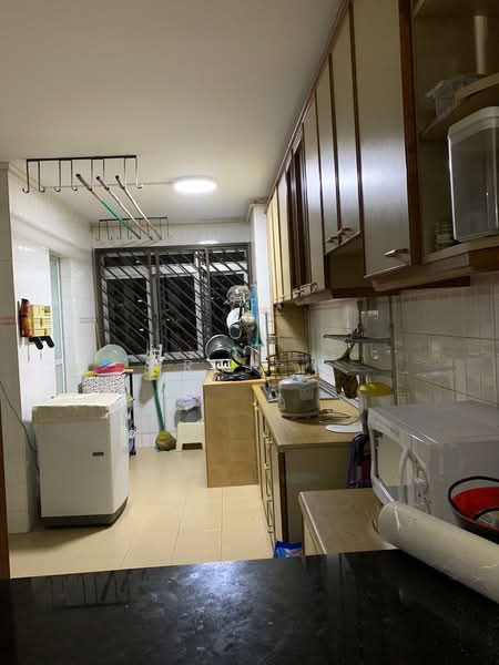 164 Simei Road, 164 Simei Road, 3 Bedrooms, 1,200 sqft, HDB Flat For Rent, by Raj ., 500142019 - Kitchen - PropertyGuru.com.sg