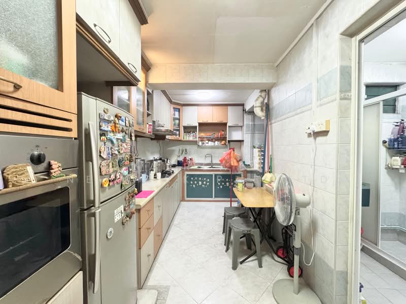 25 Telok Blangah Crescent, 25 Telok Blangah Crescent, 3 Bedrooms, 1,259 sqft, HDB Flat For Sale, by Phoebe, 500142036 - Kitchen - PropertyGuru.com.sg
