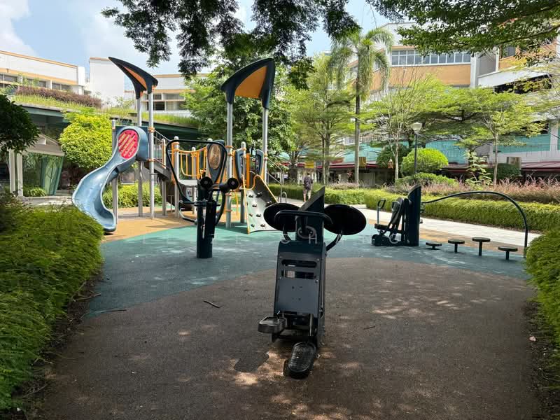 163 Bukit Batok Street 11, 163 Bukit Batok Street 11, 3 Bedrooms, 1,130 sqft, HDB Flat For Sale, by Elize Chang, 500142051 - Exterior - PropertyGuru.com.sg