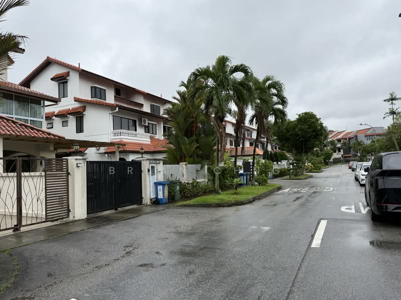 Chuan Walk/ Serangoon Gardwen, , 4 Bedrooms, 3,021 sqft, Terraced House For Sale, by Brian Chng, 500142057 - Exterior - PropertyGuru.com.sg