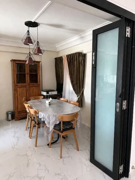 233 Pasir Ris Drive 4, 233 Pasir Ris Drive 4, 3 Bedrooms, 1,367 sqft, HDB Flat For Sale, by Francis Low, 500142060 - PropertyGuru.com.sg