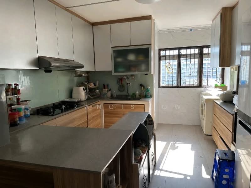 233 Pasir Ris Drive 4, 233 Pasir Ris Drive 4, 3 Bedrooms, 1,367 sqft, HDB Flat For Sale, by Francis Low, 500142060 - PropertyGuru.com.sg
