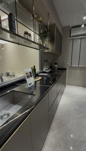 Chuan Park, 240 Lorong Chuan, 3 Bedrooms, 1,206 sqft, Condominium For Sale, by Cheryl Chen, 500142068 - Kitchen - PropertyGuru.com.sg