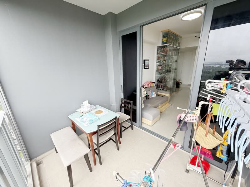 Parc Botannia, 12 Fernvale Street, 3 Bedrooms, 872 sqft, Condominium For Sale, by Jayden Peh, 500142079 - Living Room - PropertyGuru.com.sg