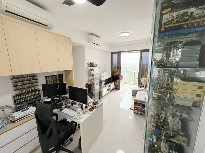 Parc Botannia, 12 Fernvale Street, 3 Bedrooms, 872 sqft, Condominium For Sale, by Jayden Peh, 500142079 - Living Room - PropertyGuru.com.sg
