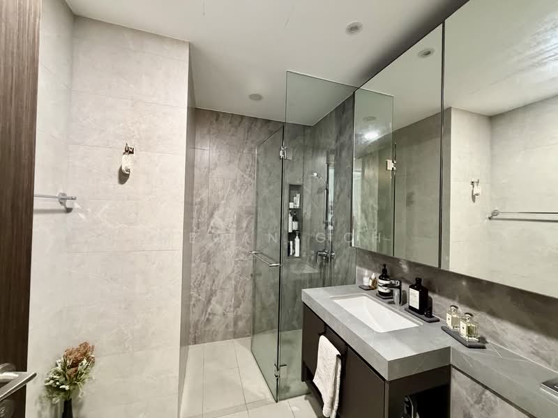 Parc Clematis, 8F Jalan Lempeng, 2 Bedrooms, 689 sqft, Condominium For Rent, by Megan Goh, 500142083 - Bathroom - PropertyGuru.com.sg