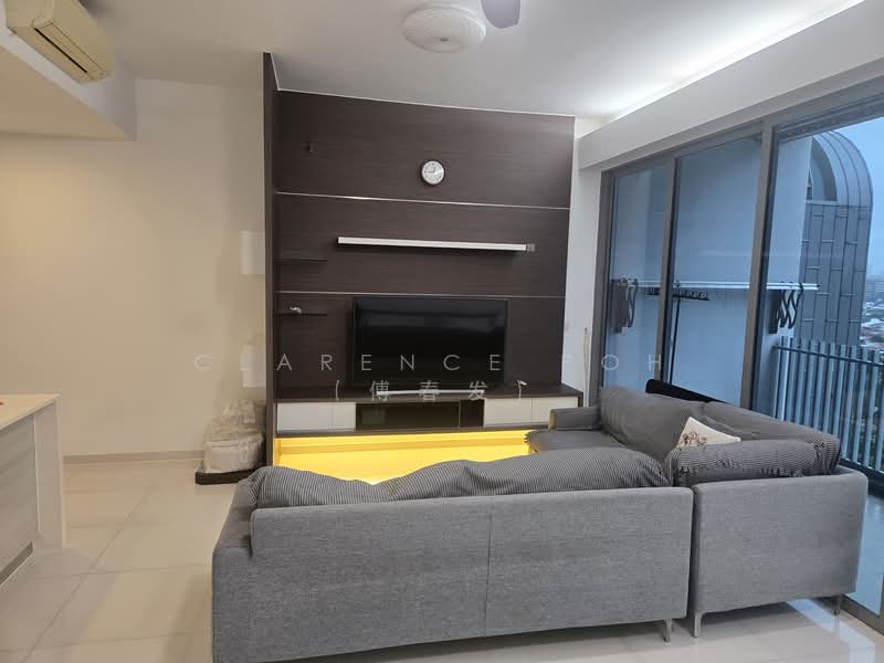 Hundred Trees, 87 West Coast Drive, 3 Bedrooms, 1,163 sqft, Condominium For Sale, by Clarence Poh (傅春发), 500142101 - Living Room - PropertyGuru.com.sg