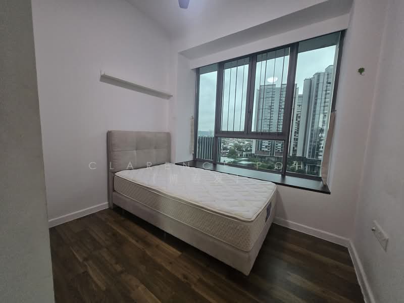 Hundred Trees, 87 West Coast Drive, 3 Bedrooms, 1,163 sqft, Condominium For Sale, by Clarence Poh (傅春发), 500142101 - Bedroom - PropertyGuru.com.sg