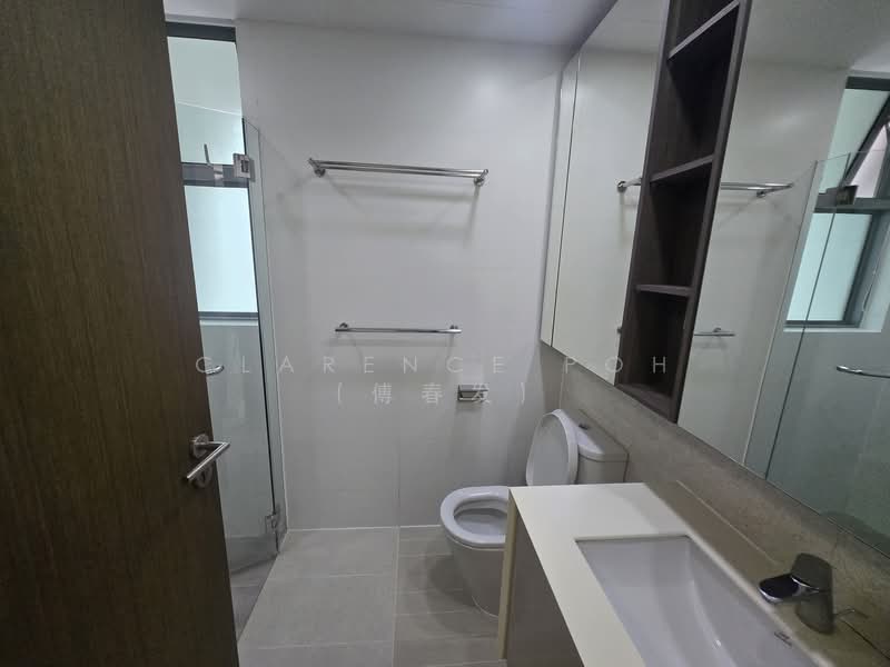 Hundred Trees, 87 West Coast Drive, 3 Bedrooms, 1,163 sqft, Condominium For Sale, by Clarence Poh (傅春发), 500142101 - Bathroom - PropertyGuru.com.sg
