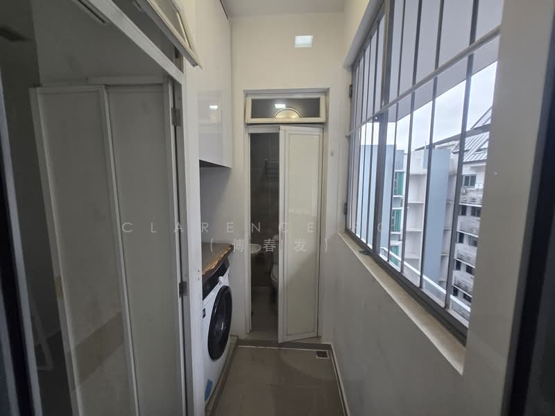 Hundred Trees, 87 West Coast Drive, 3 Bedrooms, 1,163 sqft, Condominium For Sale, by Clarence Poh (傅春发), 500142101 - Bathroom - PropertyGuru.com.sg