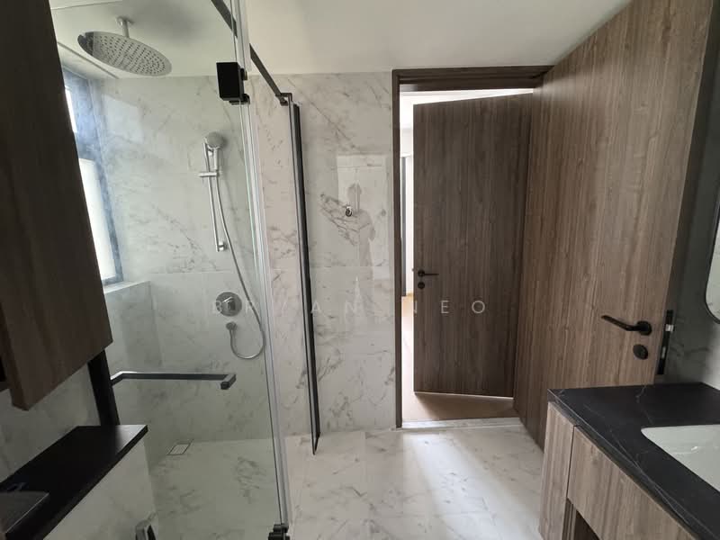 Sceneca Residence, Tanah Merah Kechil Link, 3 Bedrooms, 904 sqft, Condominium For Sale, by Bryan Neo, 500142104 - Bathroom - PropertyGuru.com.sg
