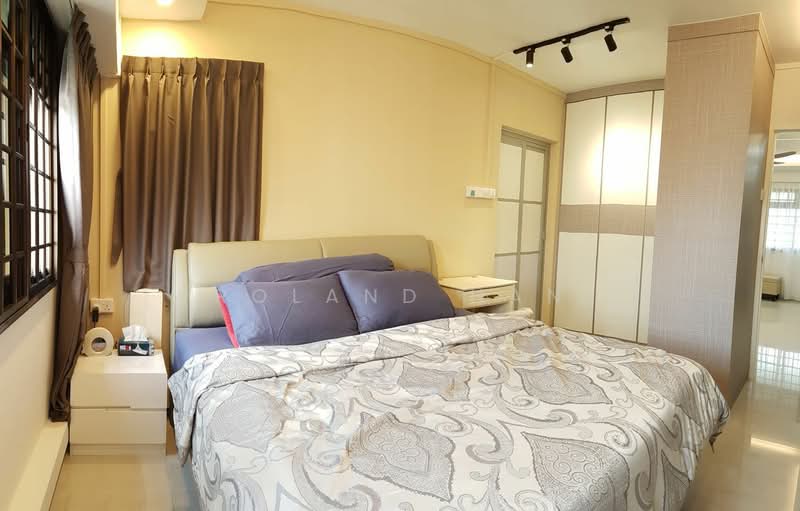 315 Sembawang Vista, 315 Sembawang Vista, 3 Bedrooms, 1,076 sqft, HDB Flat For Rent, by Roland Han, 500142116 - Bedroom - PropertyGuru.com.sg