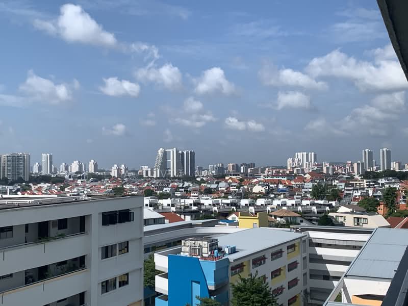 221 Serangoon Avenue 4, 221 Serangoon Avenue 4, 2 Bedrooms, 721 sqft, HDB Flat For Sale, by Alvin Ten, 500142125 - Exterior - PropertyGuru.com.sg
