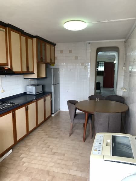 221 Serangoon Avenue 4, 221 Serangoon Avenue 4, 2 Bedrooms, 721 sqft, HDB Flat For Sale, by Alvin Ten, 500142125 - Kitchen - PropertyGuru.com.sg