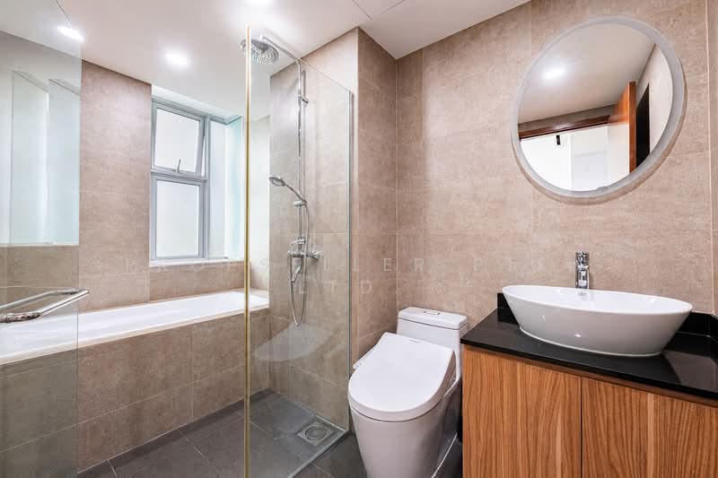 Park Green, 2 Rivervale Link, 3 Bedrooms, 1,195 sqft, Condominium For Sale, by Elaine Wong, 500142128 - Bathroom - PropertyGuru.com.sg