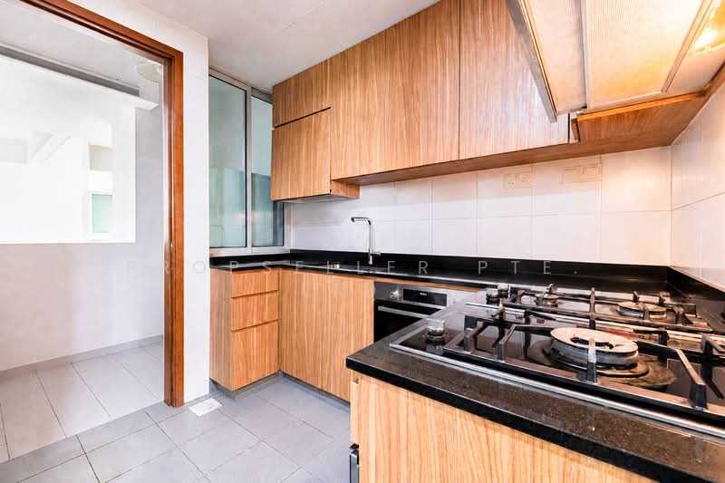 Park Green, 2 Rivervale Link, 3 Bedrooms, 1,195 sqft, Condominium For Sale, by Elaine Wong, 500142128 - Kitchen - PropertyGuru.com.sg
