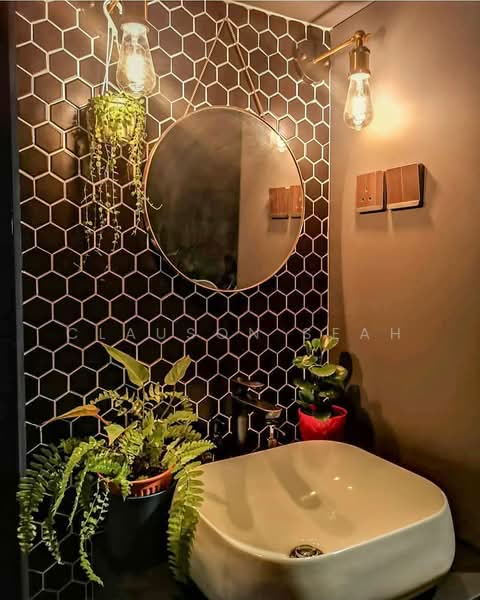 93 Geylang Bahru, 93 Geylang Bahru, 2 Bedrooms, 731 sqft, HDB Flat For Sale, by Clauson Seah, 500142129 - Bathroom - PropertyGuru.com.sg