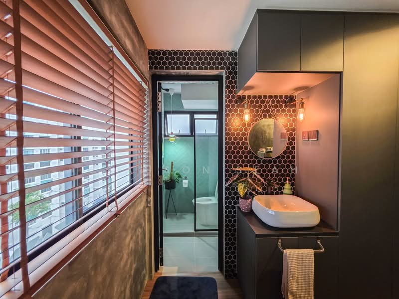 93 Geylang Bahru, 93 Geylang Bahru, 2 Bedrooms, 731 sqft, HDB Flat For Sale, by Clauson Seah, 500142129 - Bathroom - PropertyGuru.com.sg