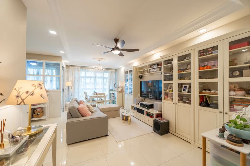 487C Choa Chu Kang Avenue 5, 487C Choa Chu Kang Avenue 5, 4 Bedrooms, 1,216 sqft, HDB Flat For Sale, by Zach Sabai, 500142130 - Living Room - PropertyGuru.com.sg