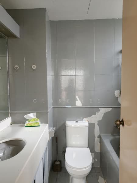 West Bay Condo, 50 West Coast Crescent, Room Rental, 200 sqft, Condominium For Rent, by Clare Lee, 500142134 - Bathroom - PropertyGuru.com.sg