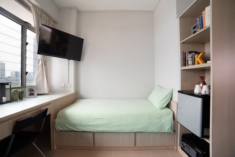 Coliwoo Boon Lay ( Near NTU ) with Private Bathroom, , Room Rental, 250 sqft, Apartment For Rent, by Ricky Ngo 瑞奇, 500142135 - Bedroom - PropertyGuru.com.sg