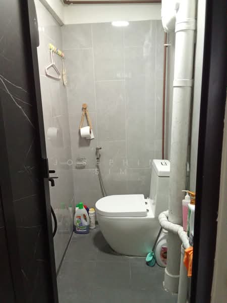 62 Circuit Road, 62 Circuit Road, Room Rental, 200 sqft, HDB Flat For Rent, by Josephine Sim, 500142138 - Bathroom - PropertyGuru.com.sg