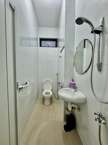 Cheng Soon Garden, , 5 Bedrooms, 3,200 sqft, Semi-Detached House For Rent, by Jeric Leong, 500142139 - Bathroom - PropertyGuru.com.sg