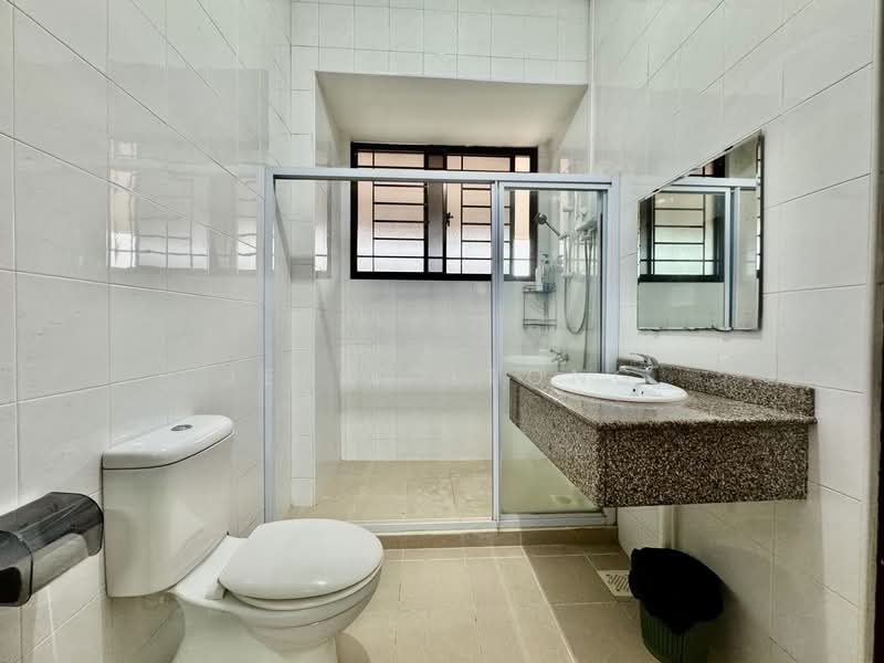 Cheng Soon Garden, , 5 Bedrooms, 3,200 sqft, Semi-Detached House For Rent, by Jeric Leong, 500142139 - Bathroom - PropertyGuru.com.sg
