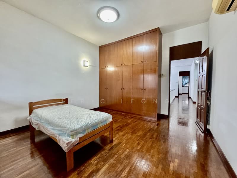 Cheng Soon Garden, , 5 Bedrooms, 3,200 sqft, Semi-Detached House For Rent, by Jeric Leong, 500142139 - Bedroom - PropertyGuru.com.sg