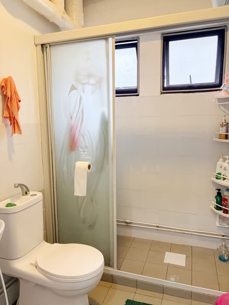 683A Woodlands Drive 62, 683A Woodlands Drive 62, Room Rental, 120 sqft, HDB Flat For Rent, by Abby Lee, 500142149 - Bathroom - PropertyGuru.com.sg