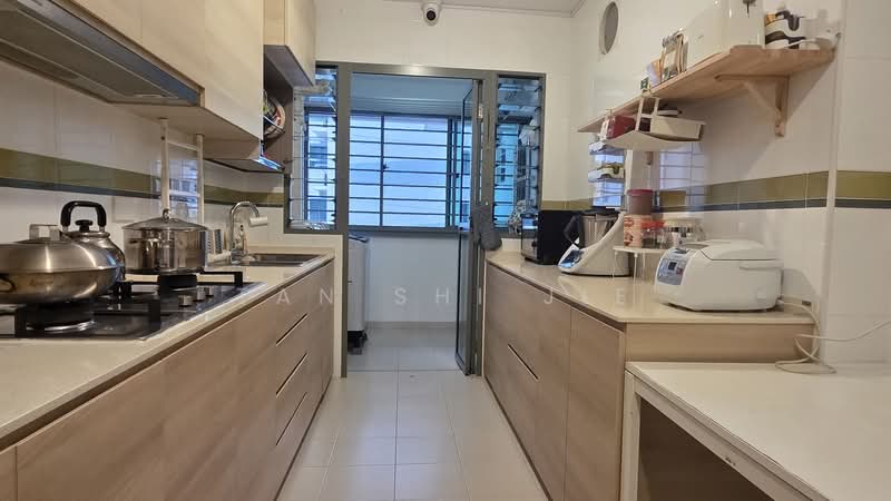 678C Punggol Drive, 678C Punggol Drive, 3 Bedrooms, 1,216 sqft, HDB Flat For Sale, by Tan Shi Jie, 500142151 - Kitchen - PropertyGuru.com.sg
