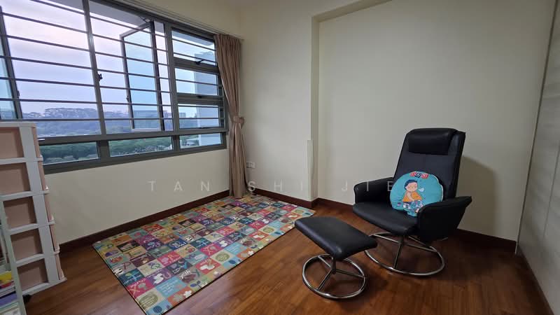 678C Punggol Drive, 678C Punggol Drive, 3 Bedrooms, 1,216 sqft, HDB Flat For Sale, by Tan Shi Jie, 500142151 - Study - PropertyGuru.com.sg