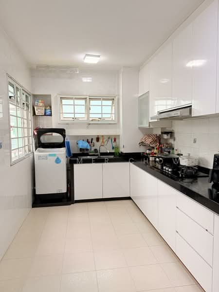 175A Punggol Field, 175A Punggol Field, 3 Bedrooms, 1,184 sqft, HDB Flat For Sale, by Summer Chow, 500142159 - Kitchen - PropertyGuru.com.sg