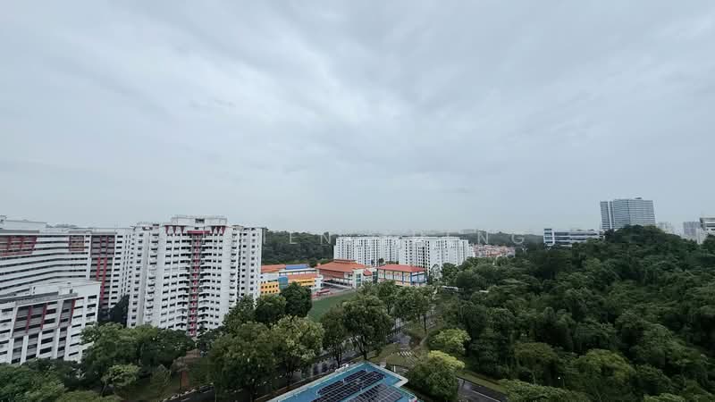 290F Bukit Batok Street 24, 290F Bukit Batok Street 24, 3 Bedrooms, 1,291 sqft, HDB Flat For Sale, by Vivien Zheng, 500142175 - Exterior - PropertyGuru.com.sg