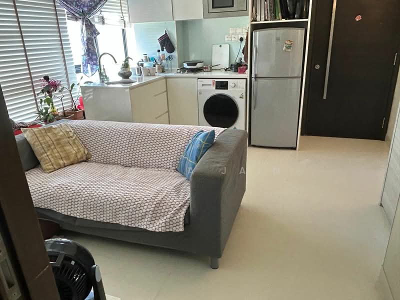 Airstream, 26 St Michael's Road, 1 Bedroom, 409 sqft, Condominium For Rent, by Mamta Jain, 500142176 - Living Room - PropertyGuru.com.sg